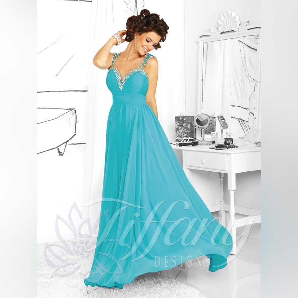 🌟Host Pick🌟Women’s Turquoise Tiffany Designs Long Gown